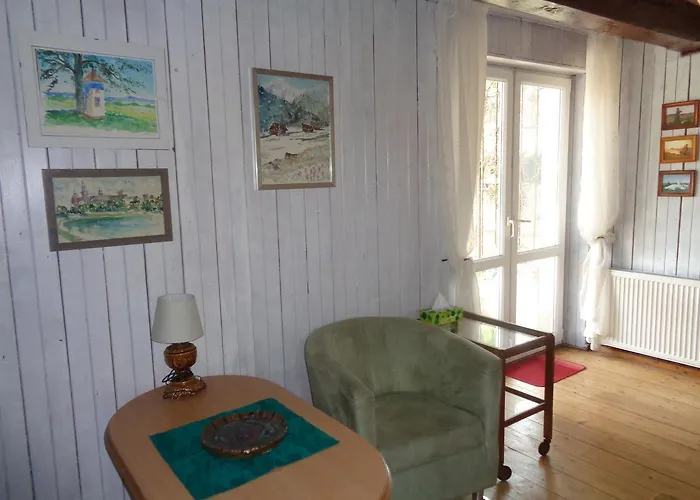 Uroczy Z Ogrodem I Tarasem *