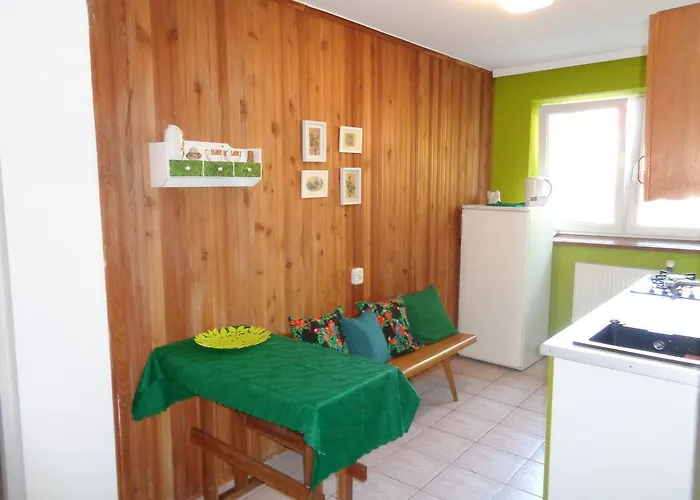 Uroczy Z Ogrodem I Tarasem *