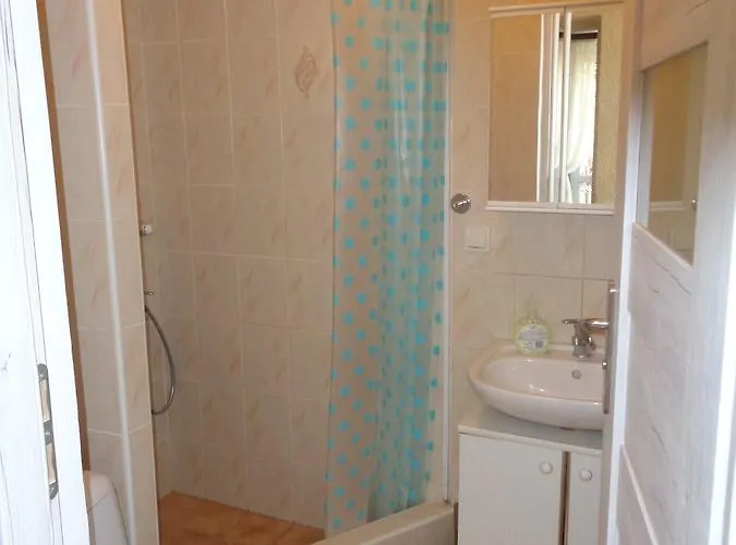 אכסניה Uroczy Z Ogrodem I Tarasem